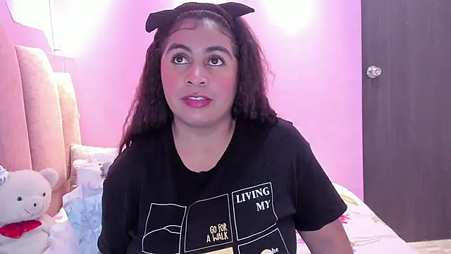 AndreaSweet2 online show from November 2025 07:56:02 PM