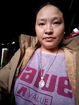 Snapshot of MuiNay chatting on February 2026 12:39:02 AM MuiNay online show from February 2026 12:39:02 AM