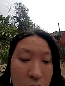 Snapshot of MuiNay chatting on February 2026 03:57:02 AM MuiNay online show from February 2026 03:57:02 AM