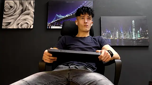 SirReed online show from December 2025 10:00:02 AM