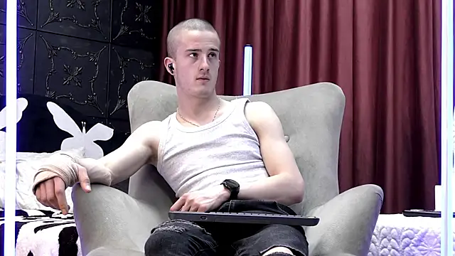 SirReed online show from April 2026 06:19:01 AM