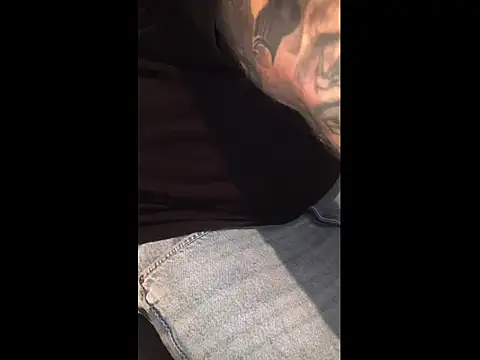 JeffryBoy36 online show from November 2025 01:03:02 AM