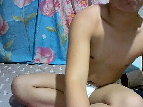 Snapshot of alhex_gay26 chatting on September 2025 12:43:01 PM alhex gay26 online show from September 2025 12:43:01 PM