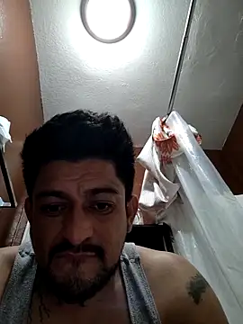 Snapshot of titolovemilfs chatting on December 2025 07:58:01 AM titolovemilfs online show from December 2025 07:58:01 AM