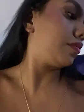 Michelle johnson  online show from April 2026 07:03:02 PM