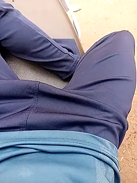 danny d 01 online show from November 2025 10:15:01 AM