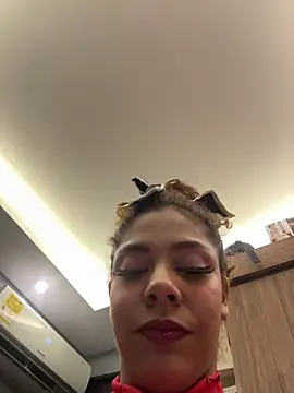 hannachris- online show from March 2026 11:18:01 PM