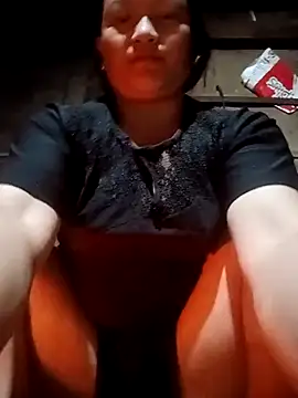 Love-Mama33 online show from December 2025 12:48:01 AM