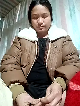 Snapshot of Love-Mama33 chatting on February 2026 01:37:02 AM Love-Mama33 online show from February 2026 01:37:02 AM