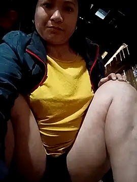 Snapshot of Love-Mama33 chatting on February 2026 02:05:02 AM Love-Mama33 online show from February 2026 02:05:02 AM