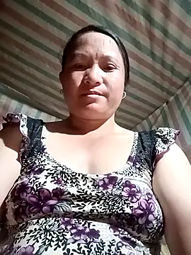 Love-Mama33 online show from March 2026 01:11:02 PM