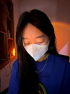 chuppy03 online show from September 2025 04:30:01 PM