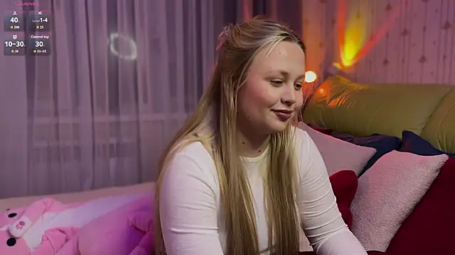 Estella Elwood online show from March 2026 07:53:01 PM