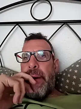 gigolobcn online show from April 2026 05:32:02 PM