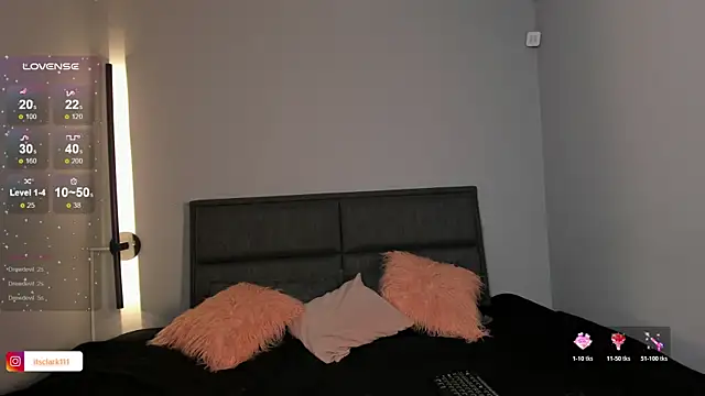 Snapshot of Emma__clark_ chatting on July 2026 08:55:01 PM Emma clark online show from July 2026 08:55:01 PM