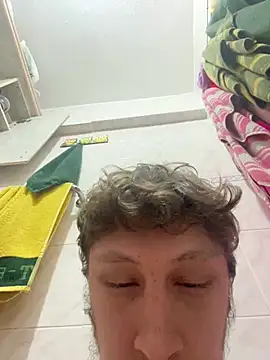 Snapshot of efeees35 chatting on January 2026 06:20:01 PM efeees35 online show from January 2026 06:20:01 PM