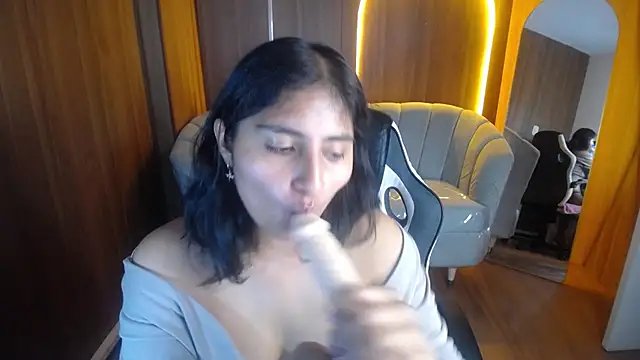 Snapshot of Gumball_b chatting on November 2025 03:12:02 AM Gumball b online show from November 2025 03:12:02 AM