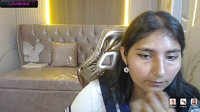 Snapshot of Gumball_b chatting on December 2025 03:03:02 AM Gumball b online show from December 2025 03:03:02 AM