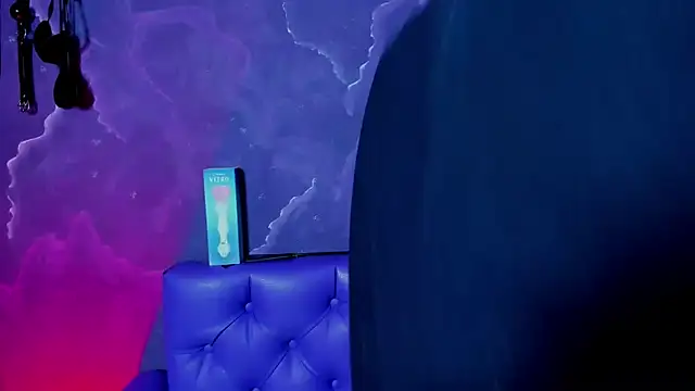 Lili milk20 online show from November 2025 08:41:02 PM