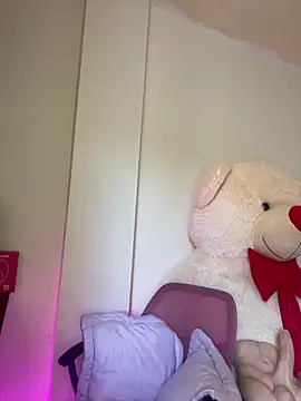 Zara Bel online show from December 2025 06:15:02 PM