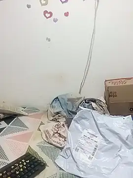 Snapshot of tany90 chatting on November 2025 03:28:01 AM tany90 online show from November 2025 03:28:01 AM