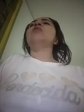 Snapshot of tany90 chatting on January 2026 03:31:01 AM tany90 online show from January 2026 03:31:01 AM