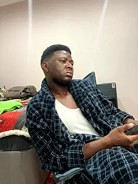 Dynamite cums in size 2 online show from November 2025 07:19:01 AM