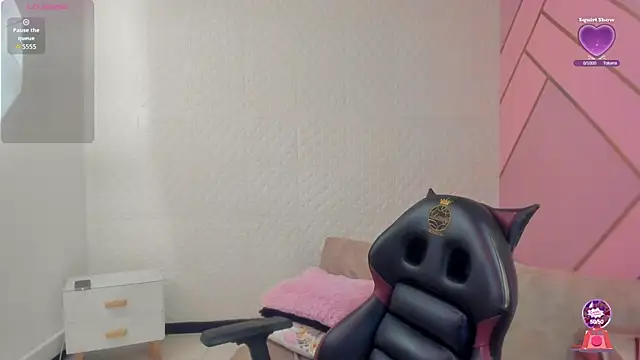 Eva mermaid online show from April 2026 02:31:01 PM