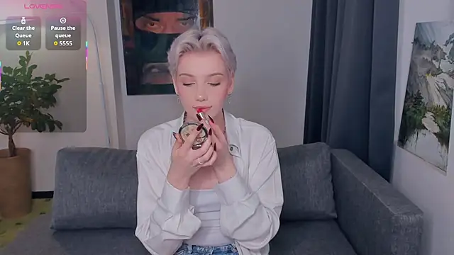 Snapshot of OdelynaAsp chatting on October 2025 11:53:02 AM OdelynaAsp online show from October 2025 11:53:02 AM