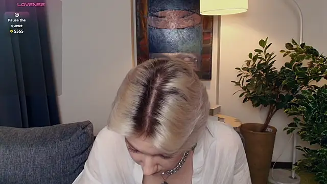 Snapshot of OdelynaAsp chatting on December 2025 11:52:02 AM OdelynaAsp online show from December 2025 11:52:02 AM