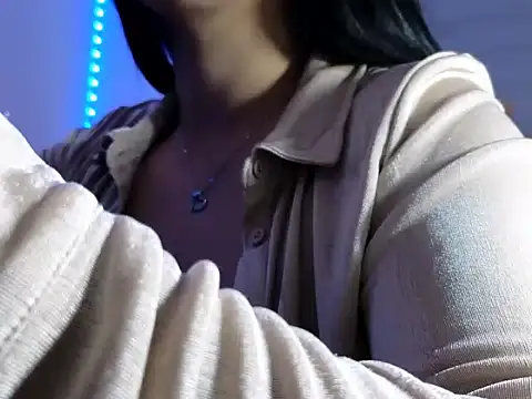 Snapshot of feraveline chatting on October 2025 11:27:01 PM feraveline online show from October 2025 11:27:01 PM