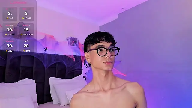 Phillicious   online show from October 2025 09:36:02 PM