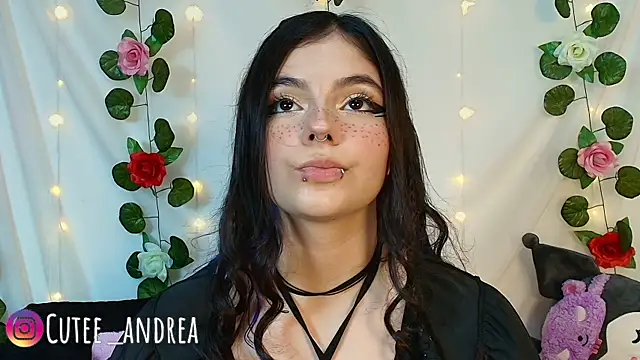Snapshot of cutee_andrea chatting on May 2026 02:39:01 AM cutee andrea online show from May 2026 02:39:01 AM