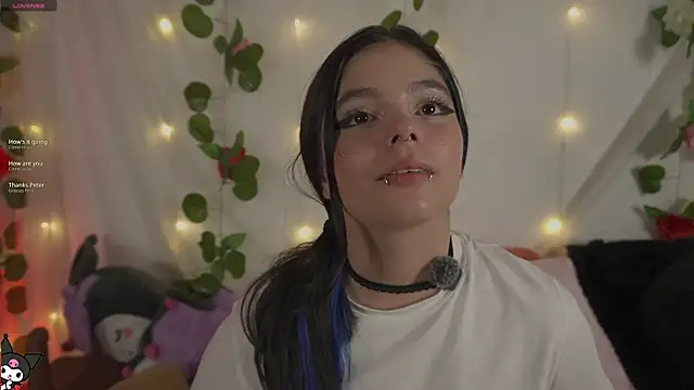 Snapshot of cutee_andrea chatting on June 2026 03:29:02 AM cutee andrea online show from June 2026 03:29:02 AM