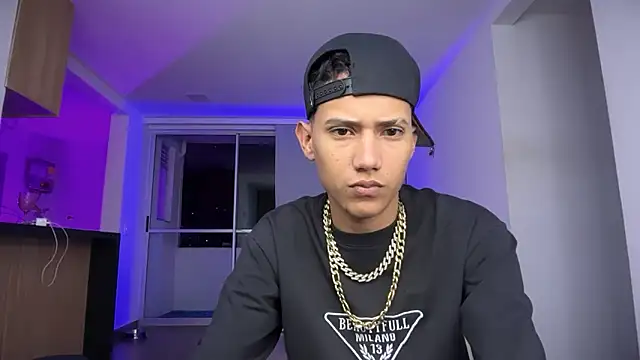 Toy boy777 online show from February 2026 03:26:02 AM