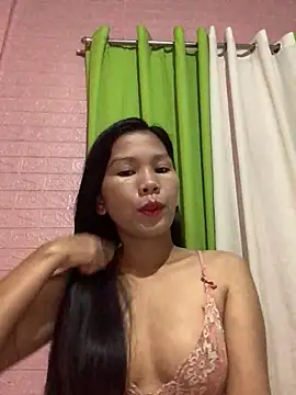 Snapshot of Cleo17 chatting on June 2026 02:05:02 PM Cleo17 online show from June 2026 02:05:02 PM