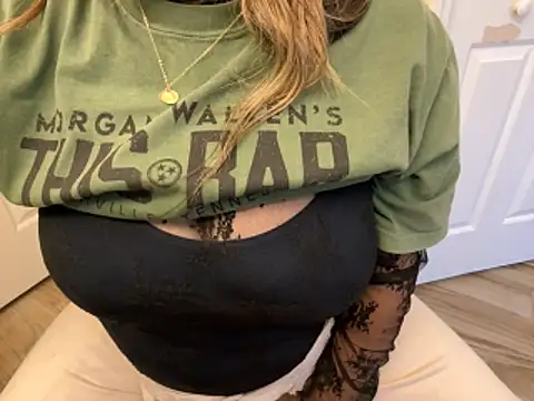 MissElizabethXoXo online show from November 2025 10:15:02 PM