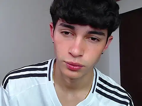 john vichenso online show from September 2025 09:07:02 PM