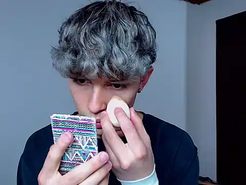 john vichenso online show from October 2025 08:52:01 PM