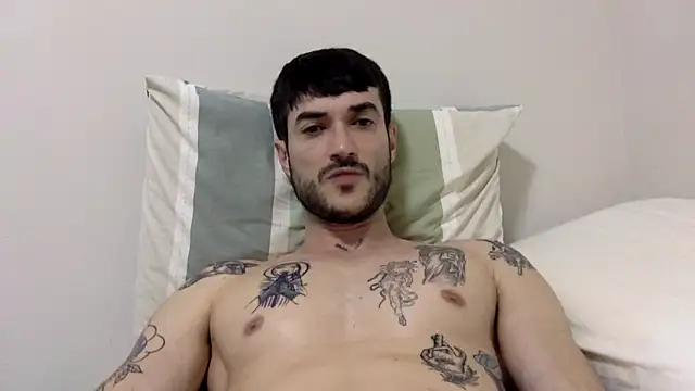 Fubinha online show from September 2025 01:49:02 AM