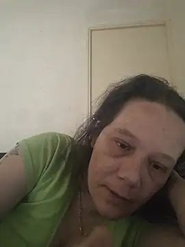 Snapshot of zeousseelphie chatting on June 2026 09:20:01 AM zeousseelphie online show from June 2026 09:20:01 AM