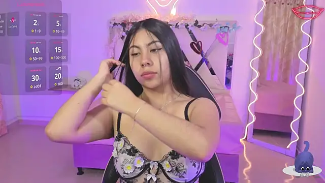 ZURY TAY online show from October 2025 11:51:02 AM