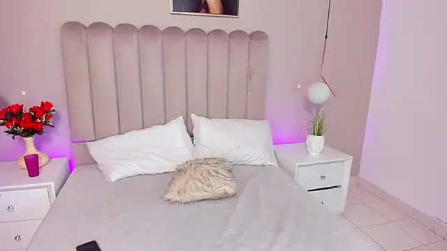 Dani rosse  online show from April 2026 12:48:02 PM