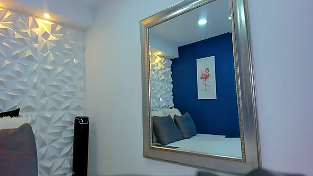 sarah ashbourne online show from September 2025 10:35:01 PM