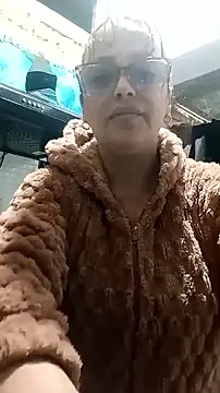 Lady 16 online show from September 2025 12:17:02 PM