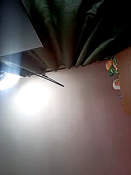 Lady 16 online show from October 2025 01:57:02 PM