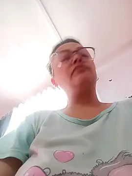 Lady 16 online show from November 2025 05:13:02 PM