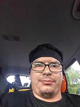 lucho8690 online show from November 2025 10:20:02 PM