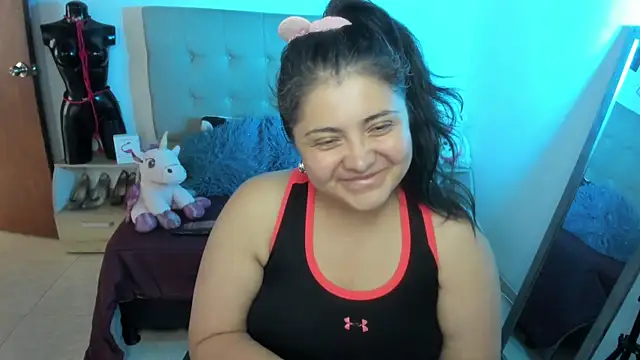 TifanyAmazinng online show from December 2025 12:21:02 PM