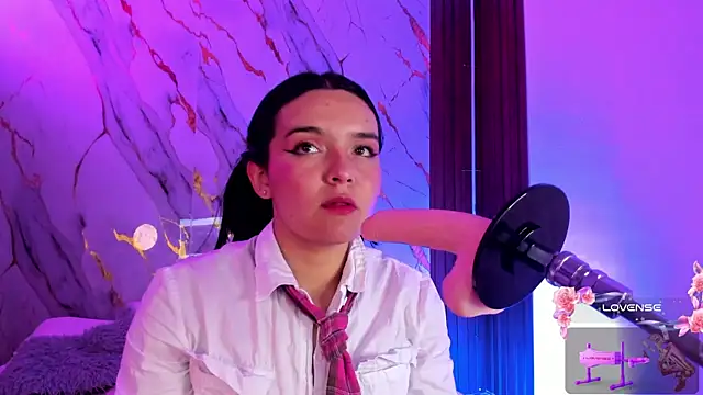 alicecute77 online show from January 2026 02:27:01 AM